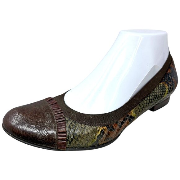 Anyi Lu Brown Snake Embossed Cap Toe Ballet Flats - Picture 3 of 11